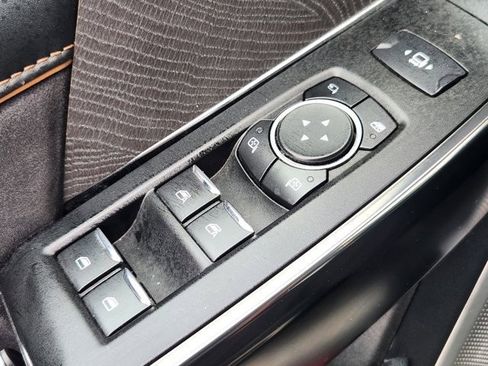 Used 2024 Ford F250 Platinum w/ FX4 Off-Road Package image 22