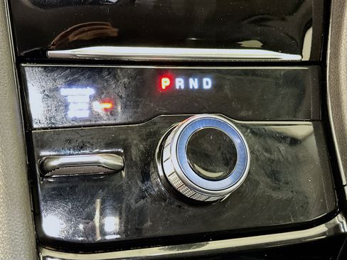 Used 2023 Jeep Grand Cherokee L Limited w/ Trailer Tow Group (B) image 25