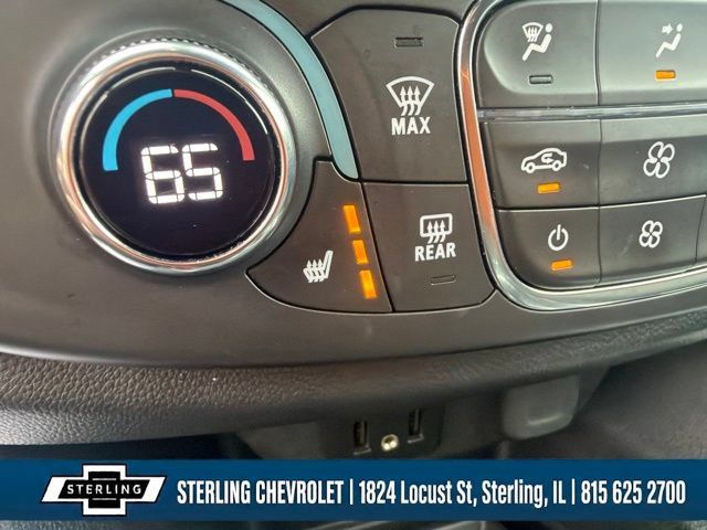 Used 2023 Chevrolet Traverse LT FWD image 25
