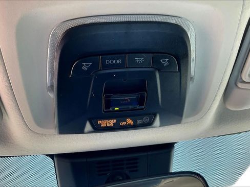 Used 2026 Toyota Corolla LE FWD image 33