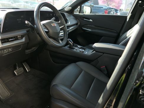 Certified 2024 Cadillac XT4 Sport image 13