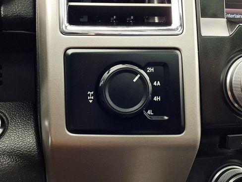 Used 2015 Ford F150 Lariat w/ Equipment Group 502A Luxury AWD/4WD image 17