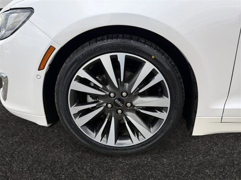 Used 2019 Lincoln MKZ Reserve image 15