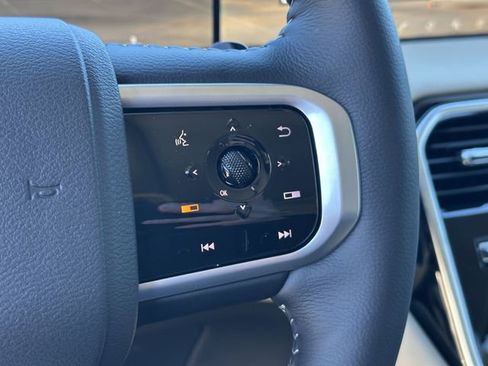 New 2026 Nissan Armada Platinum image 22