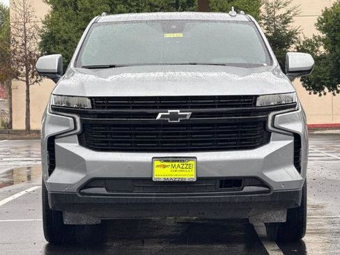 Used 2024 Chevrolet Suburban RST RWD image 7