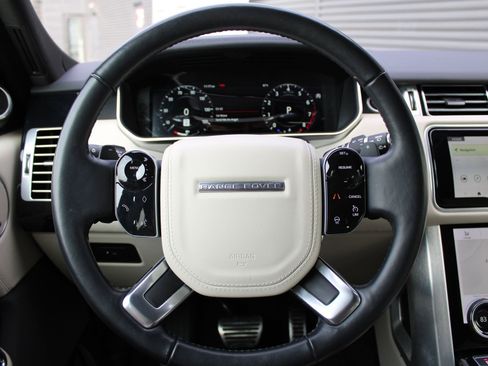 Used 2022 Land Rover Range Rover Westminster Edition image 13