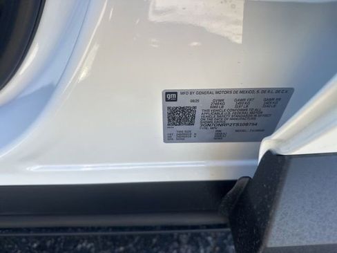 New 2026 Chevrolet Equinox EV LT image 37