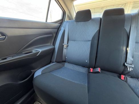 Used 2025 Nissan Versa SV FWD image 43