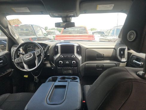 Used 2022 GMC Sierra 1500 SLE w/ Driver Alert Package II AWD/4WD image 8