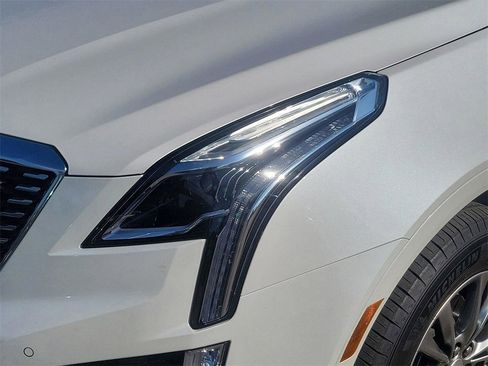 Used 2023 Cadillac XT5 Premium Luxury image 9