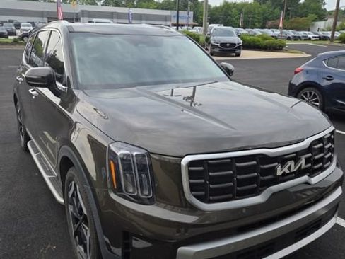 Used 2023 Kia Telluride S w/ S Sunroof Package AWD/4WD image 4
