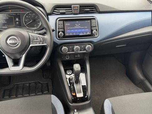 Used 2025 Nissan Versa SV FWD image 16