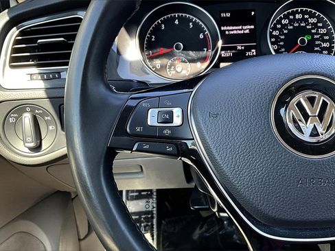 Used 2019 Volkswagen Golf Alltrack S image 25