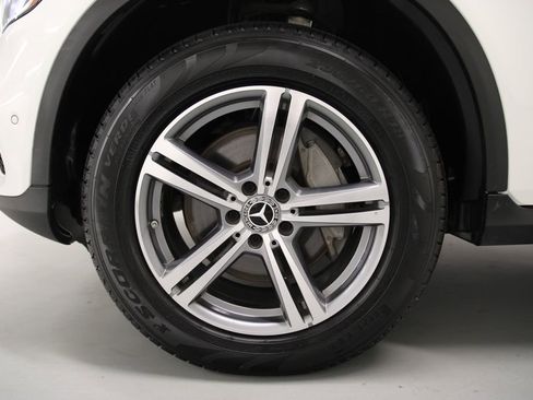 Certified 2022 Mercedes-Benz GLC 300 4MATIC image 10