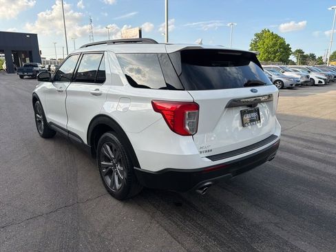Used 2022 Ford Explorer XLT w/ Equipment Group 202A RWD image 7