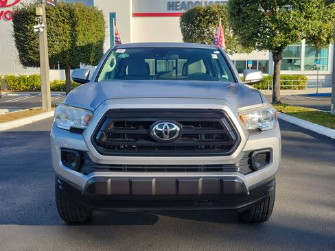 Used 2020 Toyota Tacoma SR w/ SR Convenience Package RWD image 4