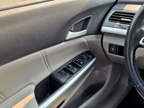 Used 2009 Honda Accord EX-L image 17