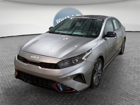 Certified 2023 Kia Forte GT-Line image 8