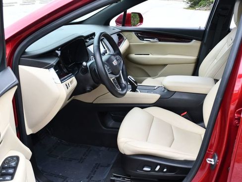 Used 2019 Cadillac XT5 Luxury FWD image 38