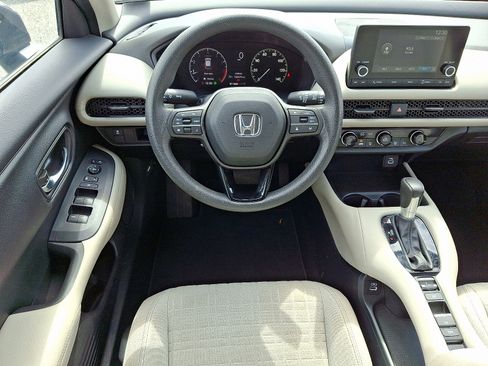 Certified 2023 Honda HR-V LX image 11