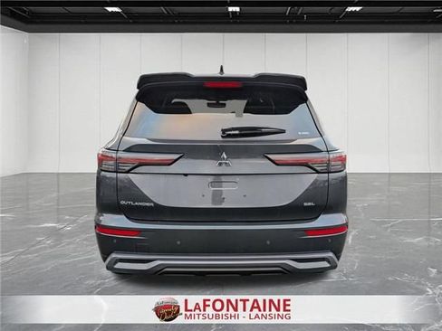 New 2026 Mitsubishi Outlander SEL AWD/4WD image 4