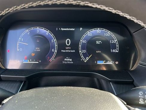 New 2025 Jeep Grand Cherokee Laredo image 16