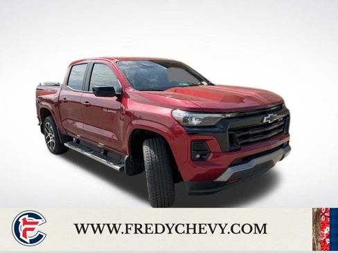 Used 2023 Chevrolet Colorado Z71 w/ Z71 Convenience Package 2 AWD/4WD image 32