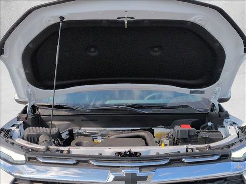 New 2026 Chevrolet Equinox LT image 17