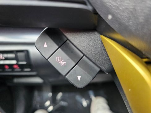 Used 2021 Subaru Crosstrek 2.5i Sport w/ Moonroof Package image 40