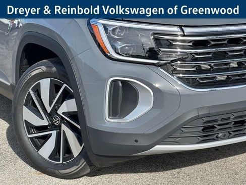 New 2026 Volkswagen Atlas SEL image 10