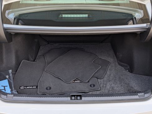 Used 2025 Lexus IS 350 F Sport image 19