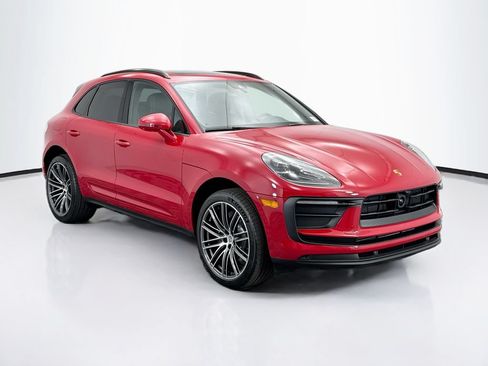 Used 2026 Porsche Macan AWD/4WD image 9