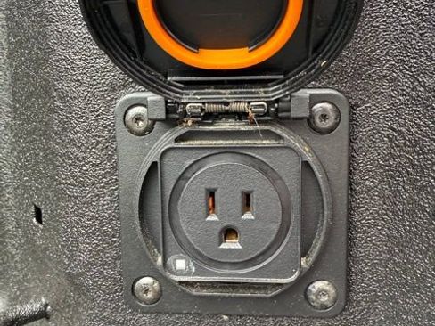 Used 2024 GMC Sierra 1500 Denali image 42