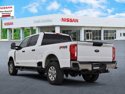 Used 2024 Ford F250 XLT w/ FX4 Off-Road Package image 3