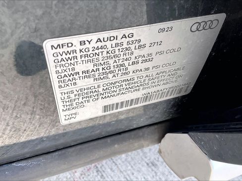 Used 2024 Audi Q5 Premium image 33