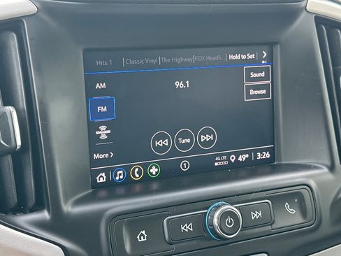 Used 2024 GMC Terrain SLE image 19