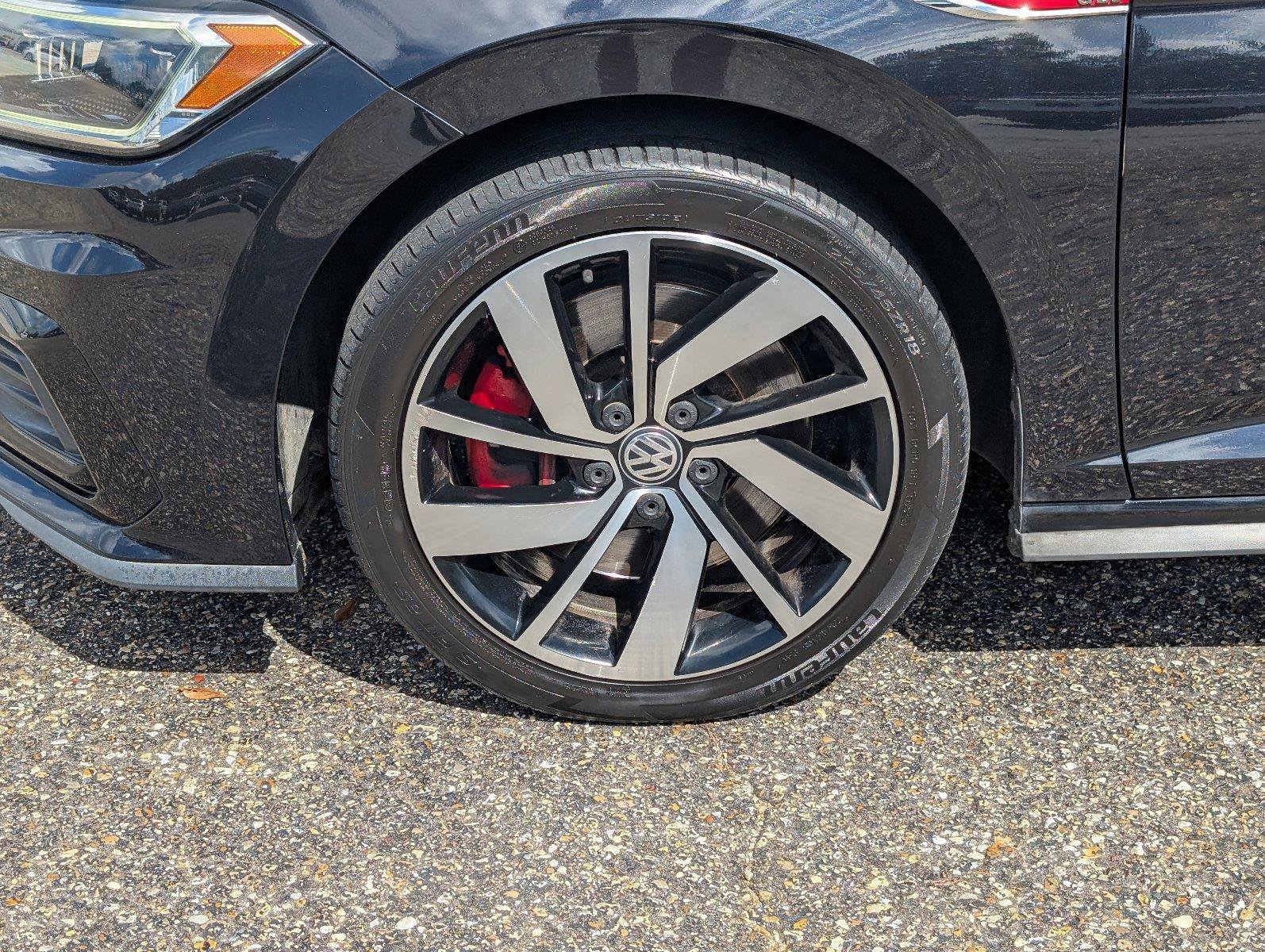 Used 2020 Volkswagen Jetta GLI FWD image 3