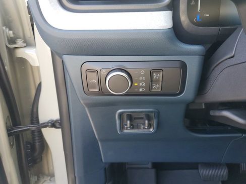 New 2025 Ford Maverick XLT w/ XLT Luxury Package AWD/4WD image 18