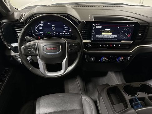 Used 2024 GMC Sierra 1500 SLT AWD/4WD image 11