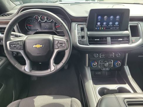Used 2023 Chevrolet Tahoe LS RWD image 4