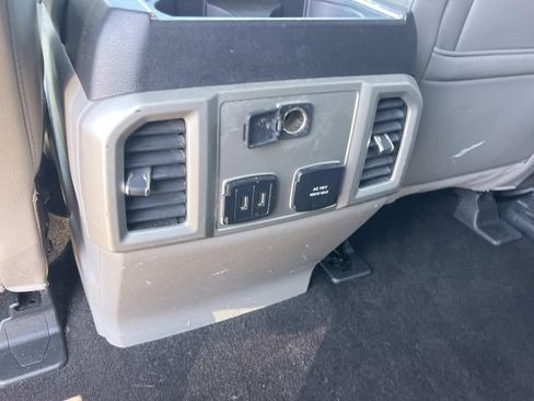 Used 2019 Ford F150 Lariat AWD/4WD image 18