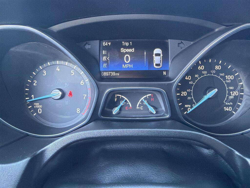 Used 2017 Ford Focus SE FWD image 9