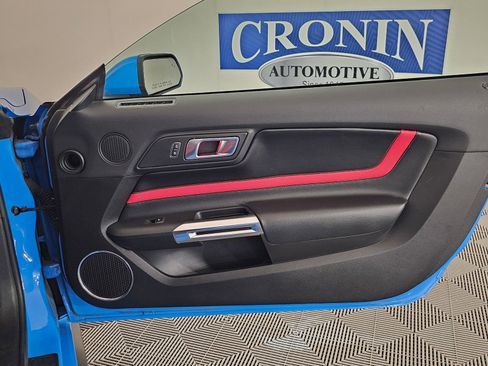 Used 2022 Ford Mustang GT Premium w/ Equipment Group 401A RWD image 22