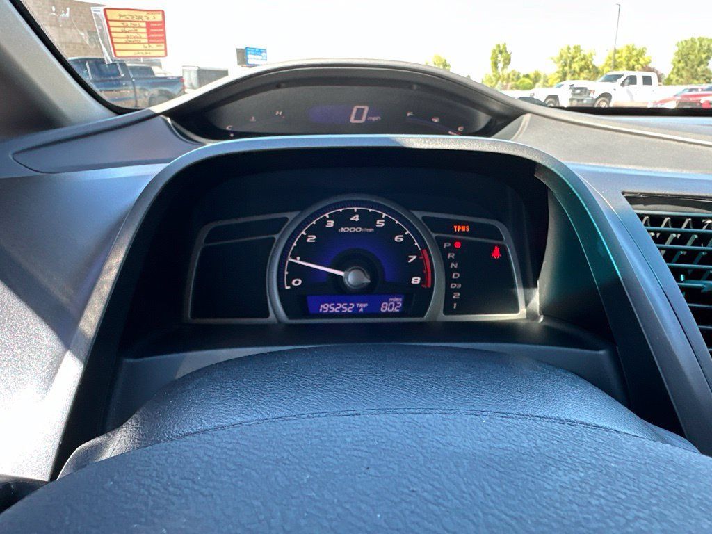 Used 2010 Honda Civic LX image 2