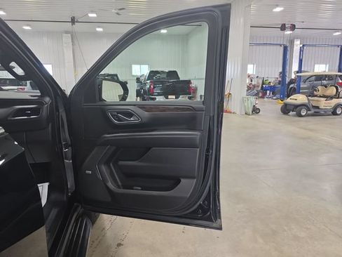 Used 2021 Chevrolet Tahoe LT w/ LT Signature Package AWD/4WD image 34