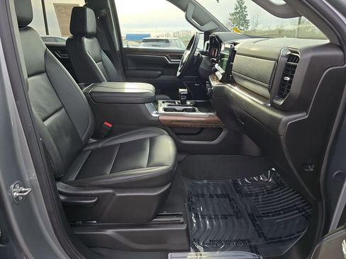 Certified 2025 Chevrolet Silverado 1500 RST w/ True North Edition Plus image 32