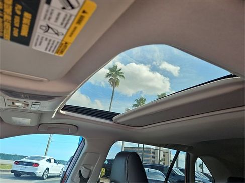 Used 2020 Toyota RAV4 Limited image 31