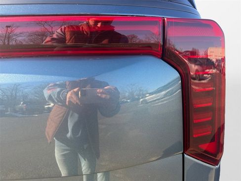 New 2026 Kia Carnival SX Prestige image 21