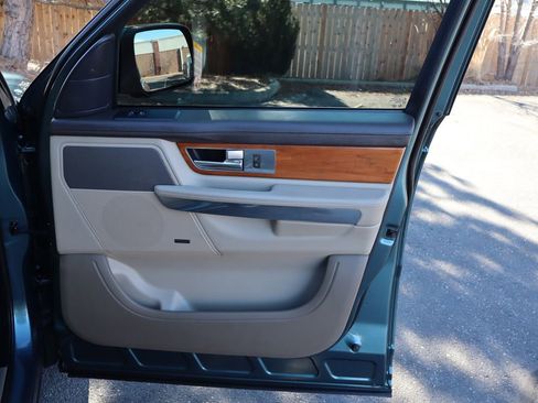 Used 2010 Land Rover Range Rover Sport Supercharged image 26