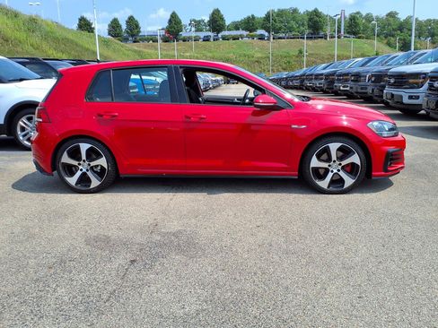 Used 2018 Volkswagen GTI Autobahn FWD image 4